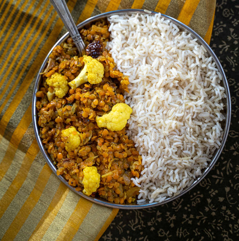 Curry de lentilles corail à la noix de coco et au chou fleur